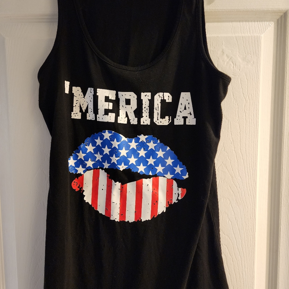 Merica tank size S